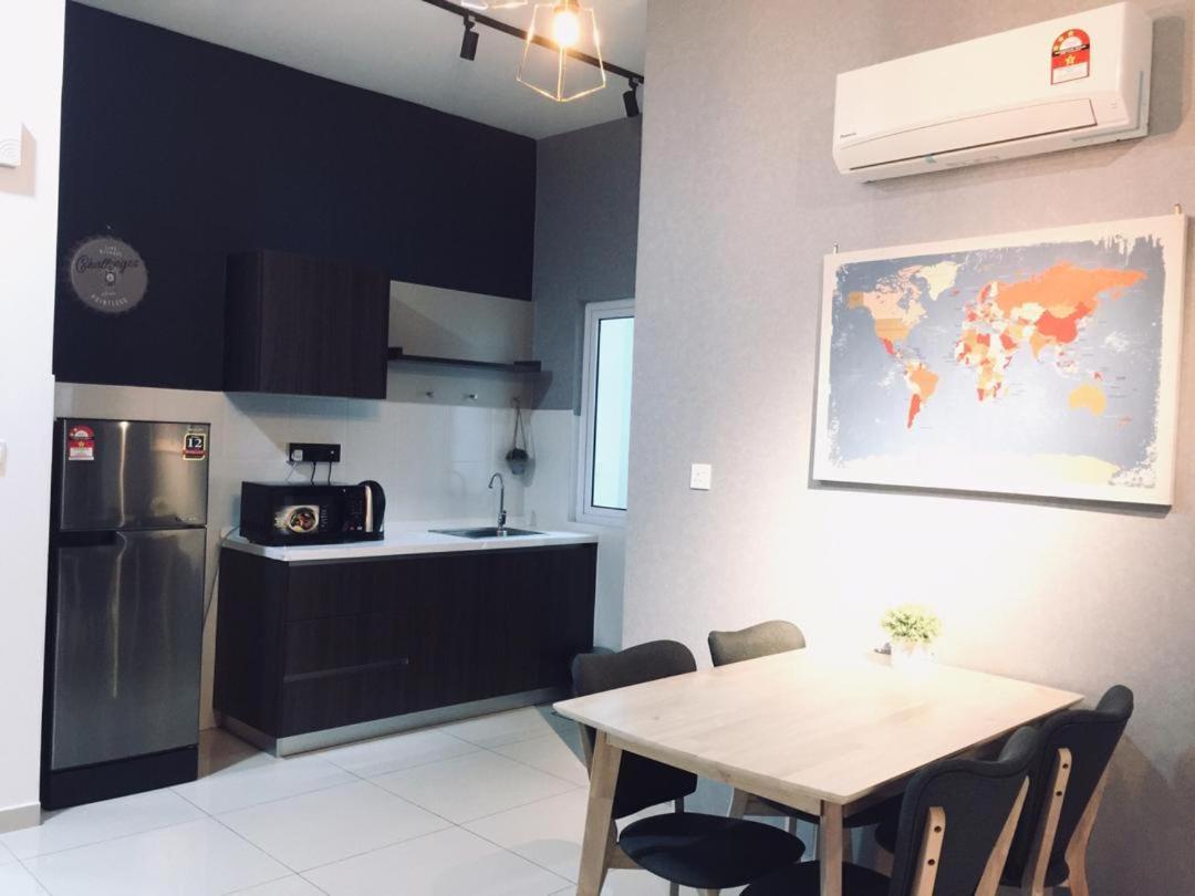 Ezhome Mesahill Nilai Buitenkant foto