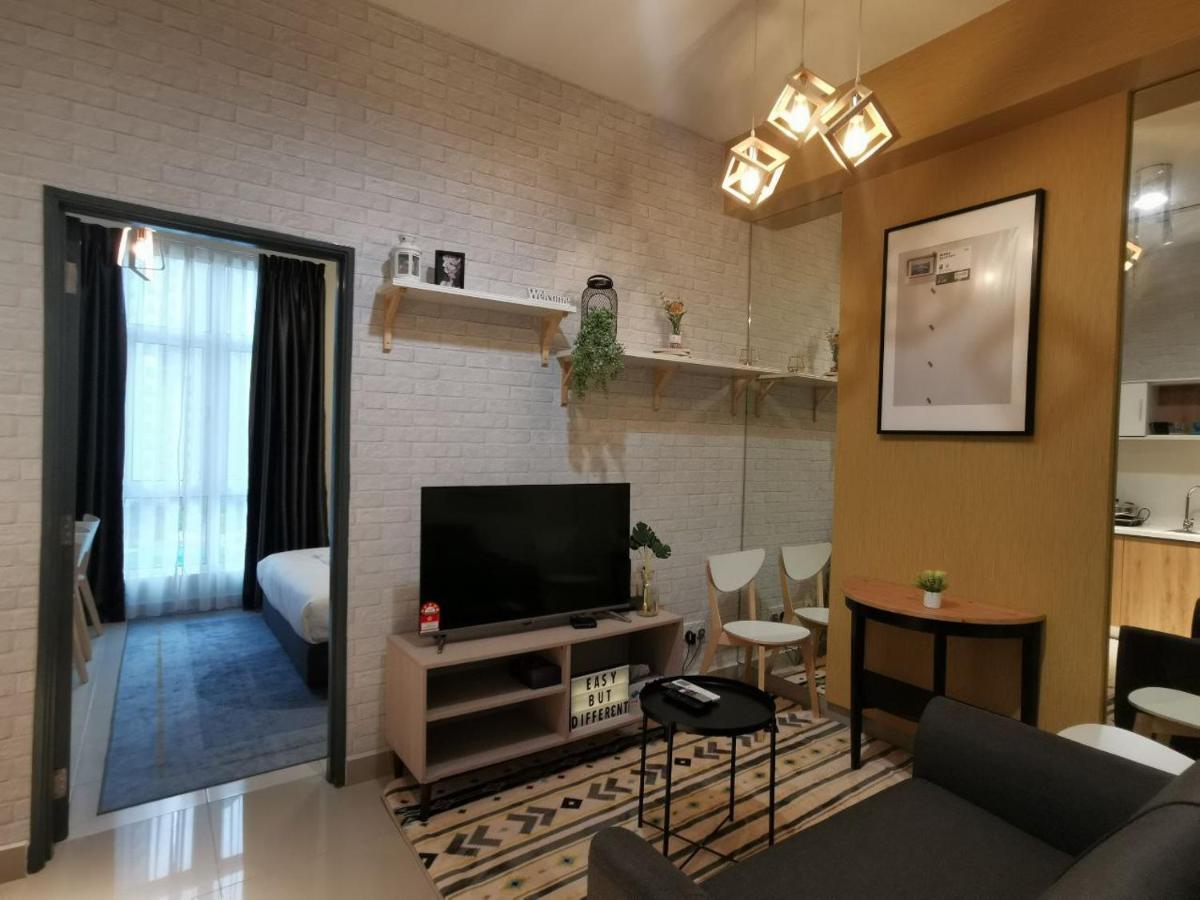 Ezhome Mesahill Nilai Buitenkant foto