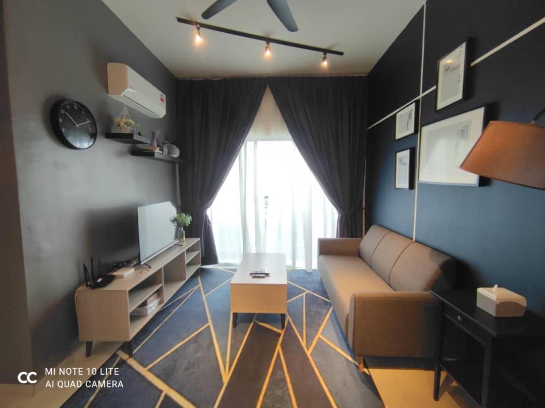 Ezhome Mesahill Nilai Buitenkant foto