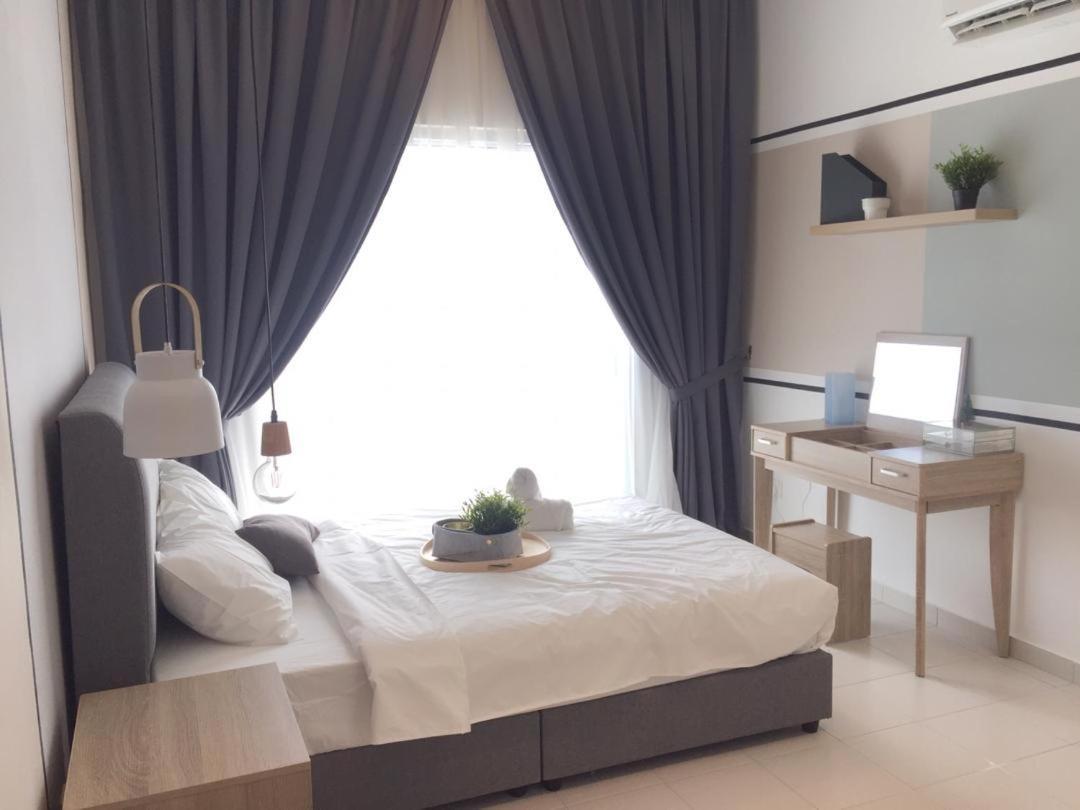 Ezhome Mesahill Nilai Buitenkant foto