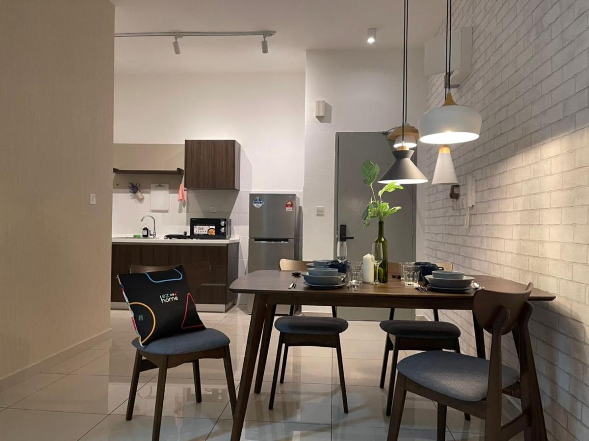 Ezhome Mesahill Nilai Buitenkant foto