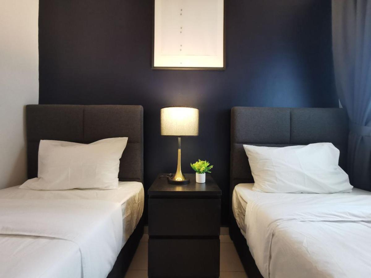 Ezhome Mesahill Nilai Buitenkant foto