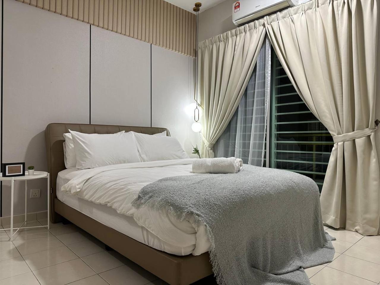 Ezhome Mesahill Nilai Buitenkant foto
