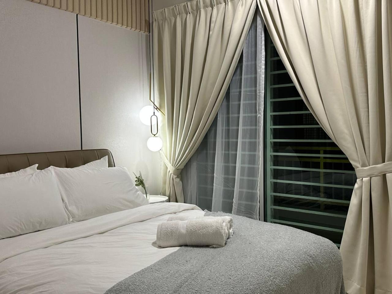 Ezhome Mesahill Nilai Buitenkant foto
